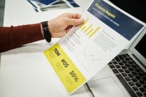 CSRD för svenska företag — Allt du behöver veta 2026 - HoloHouse